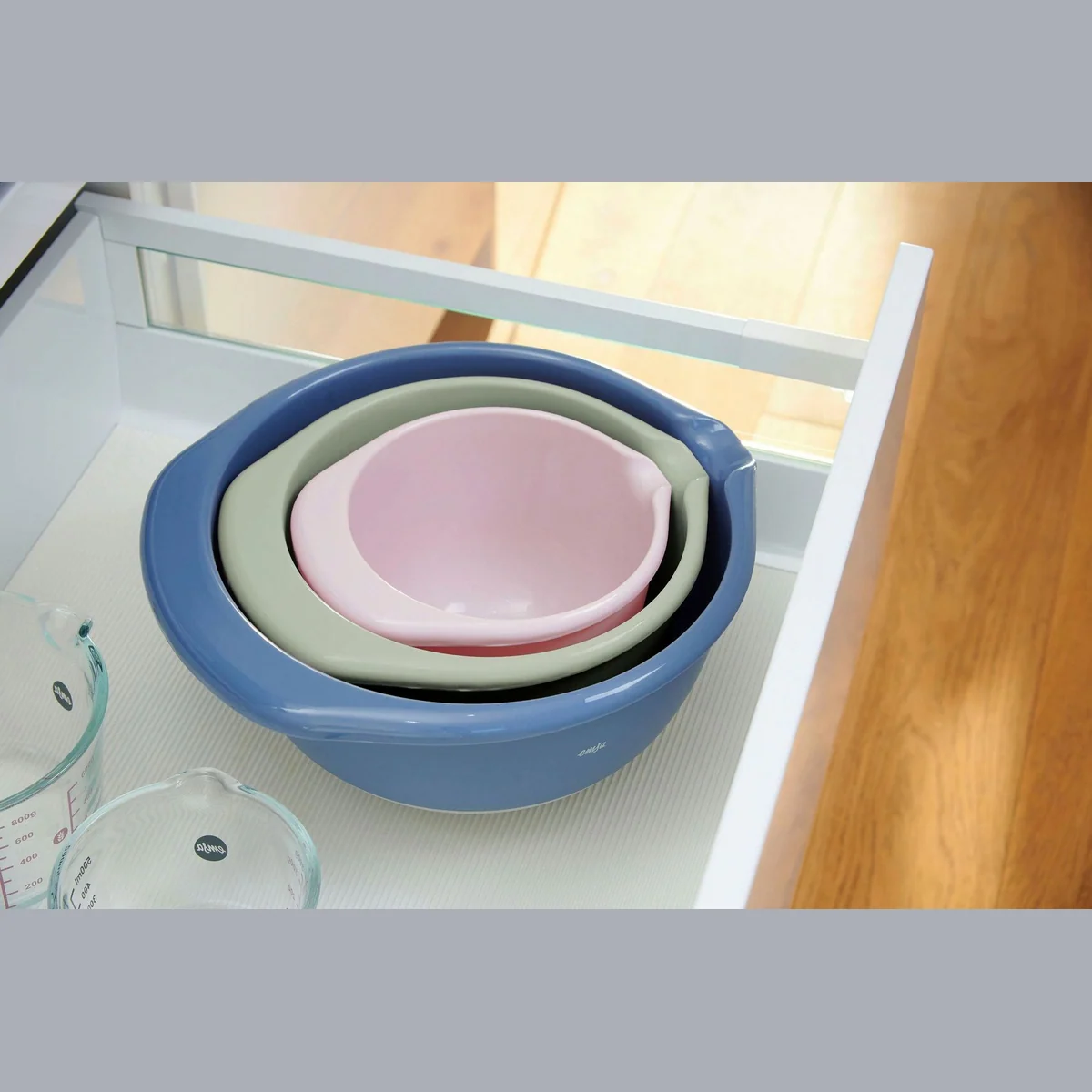 Emsa Rührschüssel K324S3 Prep&Bake, 3-teiliges Set, rutschfester Boden, Ausgießlippe, 1,4/2,8/4,7 L 3