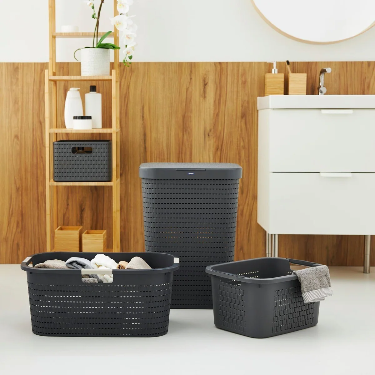 Rotho COUNTRY Wäschekorb, 55l mit Deckel, Rattan-Optik, belüftet 5